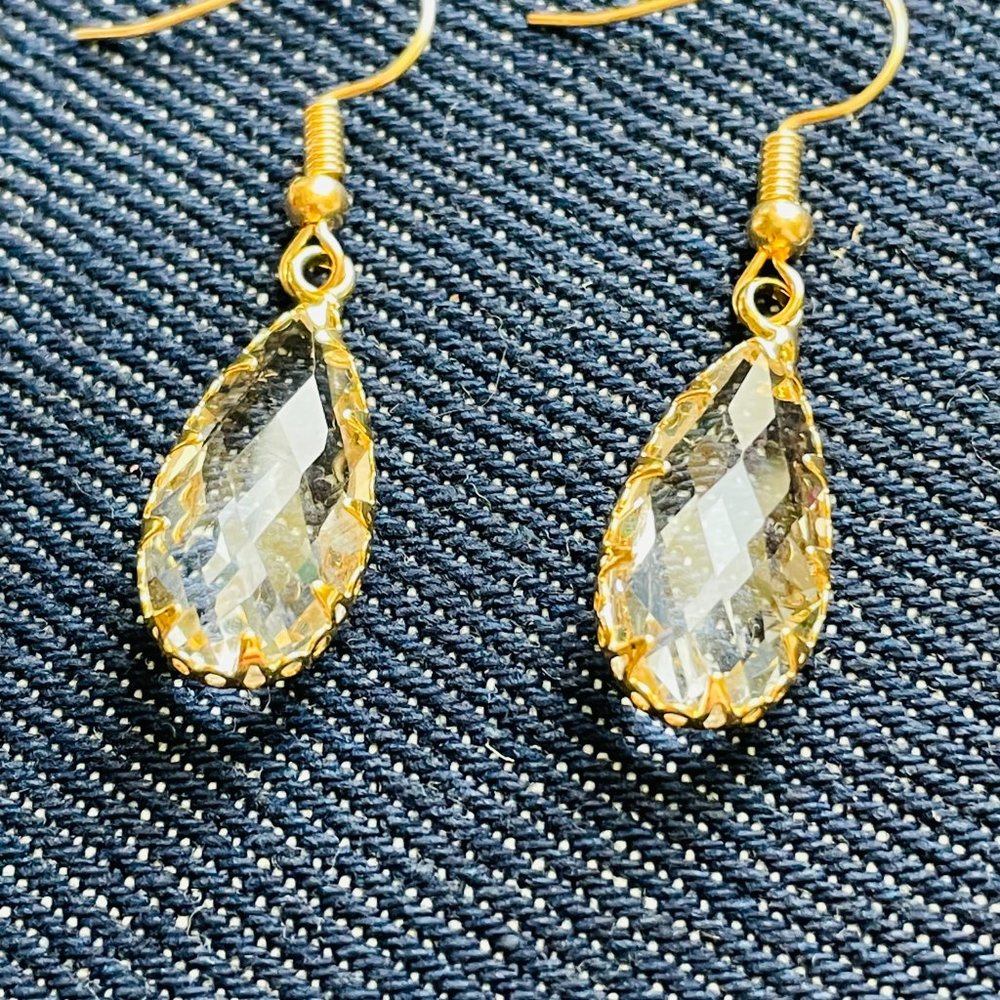 Boho Artisan Clear Crystal Gold Drop 18K Earrings 1 ½” NWOT